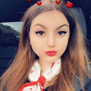 Meet your Posher, Leah